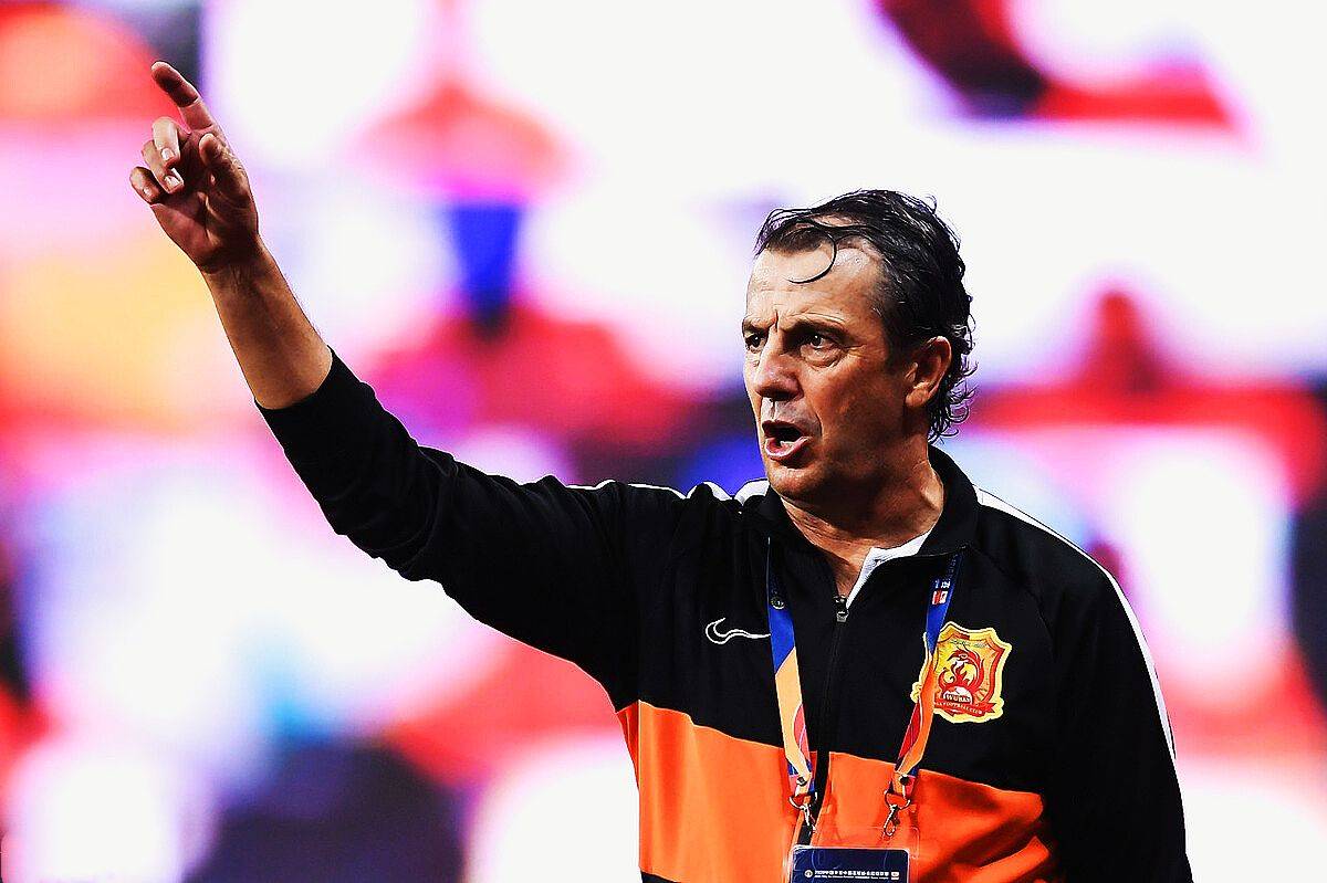 社区盾集结日再迎强敌，埃因霍温回应争议，主帅态度：管理层满意，赛季目标并未改变的简单介绍-开云体育