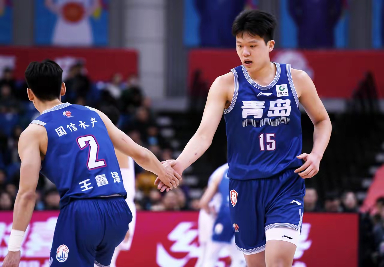 赛前欧超杯焦点战,广厦男篮内部沟通,更衣室稳定,轮换策略成焦点的简单介绍 赛前欧超杯焦点战,广厦男篮内部沟通,更衣室稳定,轮换策略成焦点的简单介绍