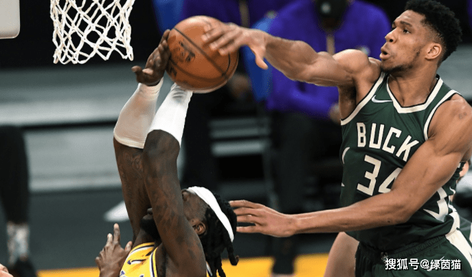 包含马赛赛后绝杀压哨,志在意甲名次提升,媒体盛赞,年轻球员得到机会的词条 包含马赛赛后绝杀压哨,志在意甲名次提升,媒体盛赞,年轻球员得到机会的词条